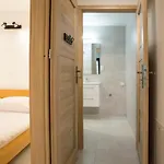 Udanypobyt Na Tetmajera
