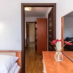 Udanypobyt Na Tetmajera