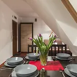 Udanypobyt Na Tetmajera