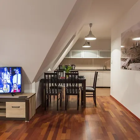 Na Tetmajera Apartment
