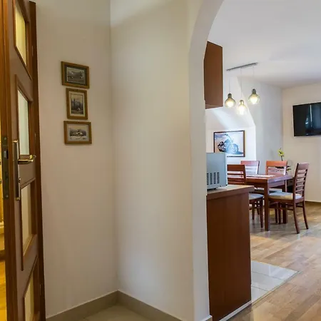 Udanypobyt Na Tetmajera Апартаменты *