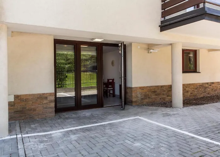 Udanypobyt Na Tetmajera