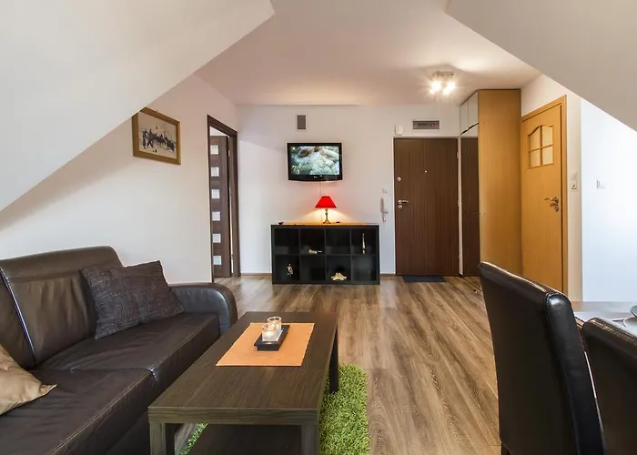 شقة Udanypobyt Na Tetmajera